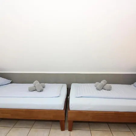 Hp Touristik - Seepark Burhave 4 *