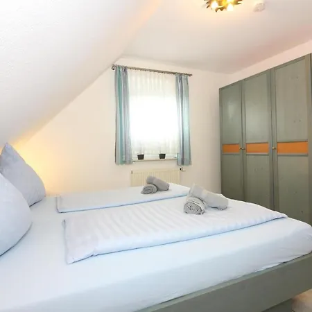 בית נופש Hp Touristik - Seepark Burhave 4 *